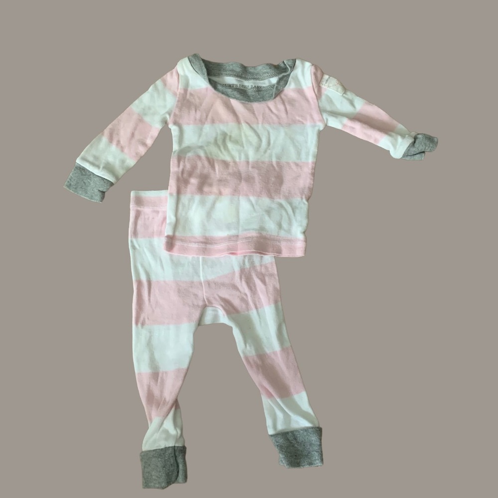 0-3 month Burt’s Bees PJs